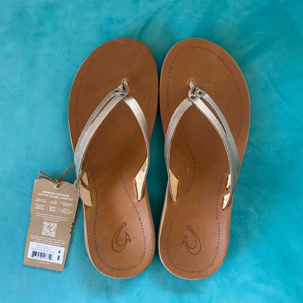 OluKai Kapehe Luana flip flops - size 8 bubbly/sahara - New in Box